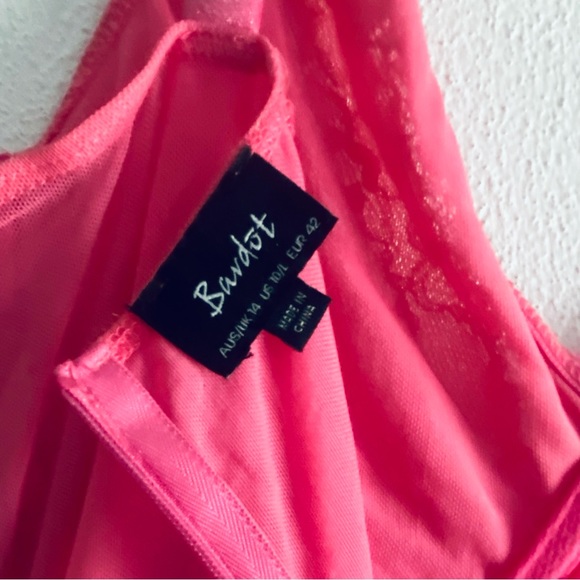 Revolve Bandit pink lace bodysuit - Picture 10 of 10